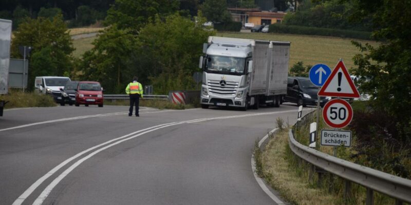 B292 bei Sinsheim: Polizei ermittelt gegen beide Unfallbeteiligten